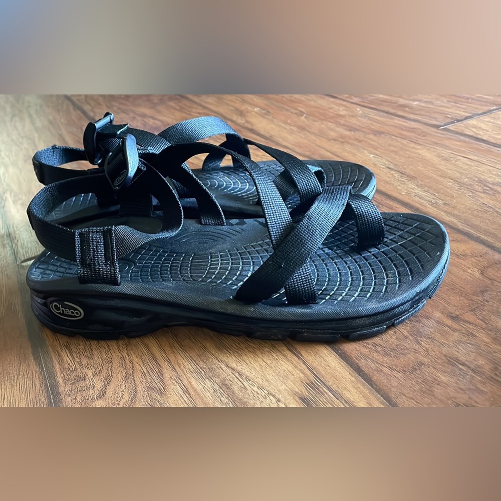Men’s black chacos size 10
